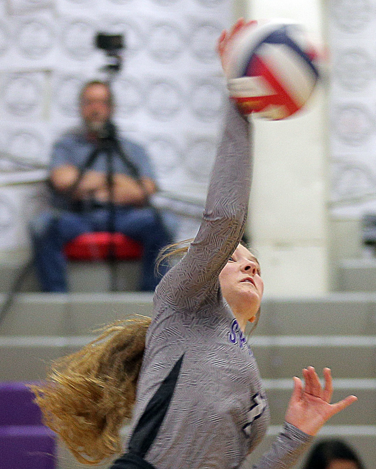 Truckee at Spring Creek Volleyball - 1st Set (3).jpg